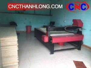 Máy cnc 1325 cắt quảng cáo giá rẻ