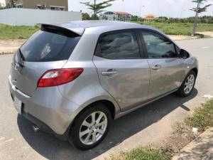 Bán Mazda 2 S 1.5AT hatchback màu trắng số tự động biển Sài Gòn sản xuất 2015