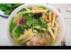 Bún, miếng măng gà