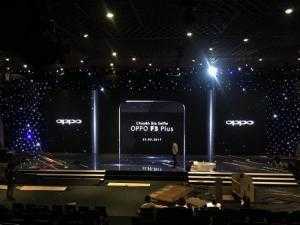 Cho thuê màn hình Led trong nhà - Sự kiện ra mắt điện thoại Oppo F3 Plus - Chương trình được sử dụng với hơn 200m2 màn hình Led indoor (màn hình Led trong nhà).
