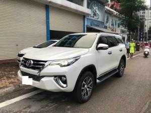 Toyota Fortuner 2.7V 4x4 WD, màu trắng, sản xuất và đăng ký tháng 10/ 2017