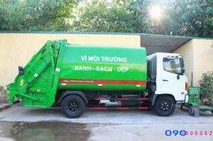 Xe cuốn ép rác Hino FC9JESW 9 khối (9m3) là dòng sản phẩm thuộc chủng loại xe môi trường có tính năng vượt trội siêu tiết kiệm nhiên liệu, khả năng an toàn cao, Chính vì vậy nó đã tạo được niềm tin cho khách hàng, là người bạn đồng hành của rất nhiều lái xe trêm mọi nẻo đường. Xe thuộc danh mục xe cuốn ép rác, xe môi trường cuốn ép rác góp phần không nhỏ vào công tác bảo vệ và làm sạch môi trường sống của con người và đang là một trong những phương tiện không thể thiếu trong khâu thu gom rác thải..
