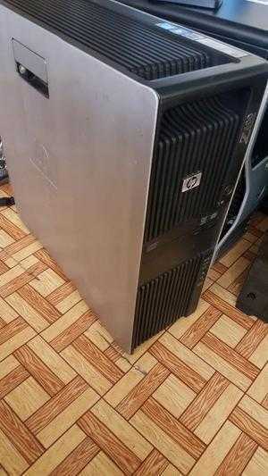 Hp workstation z600: 02 X5670 24cpu, 32gb, ssd120
