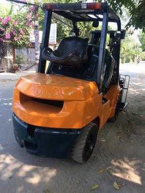 Bán Xe Nâng Hàng Toyota Giá Rẻ