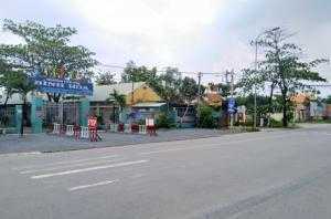 gần trường tiểu học