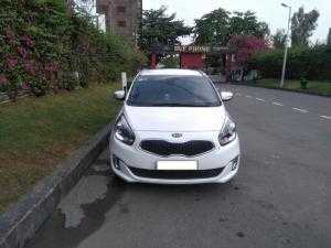 Gia đình cần bán nhanh kia Rondo 2016 , số tự động , máy xăng, màu trắng ngọc trinh.