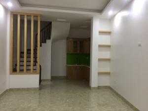 Bán nhà ngõ 165 Phố Trích Sài, Bưởi, Tây Hồ,DT 35m2 5T Giá 3.05 tỷ