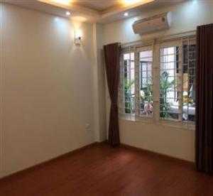 Nhà đẹp Nguyễn Lương Bằng gần đường ô tô 34m2 giá 3 tỷ