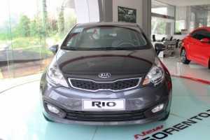 Bán ô tô Kia Rio 1.4MT Sedan 2018, màu Bạc, Nhập khẩu
