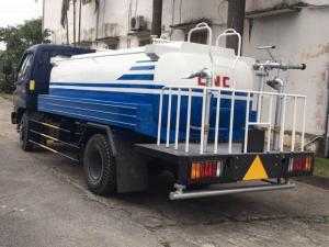 Xe tưới cây hino 4 khối