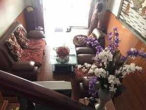 Bán gấp nhà 2 tầng 1 tum cực kỳ kiên cố đường thông ngõ ô tô chỉ 1,7 tỷ