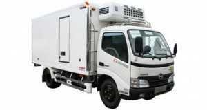 Xe tải Hino đông lạnh 4.5 tấn