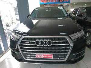 Audi Q7 2.0 model 2017 đen nội thất nâu