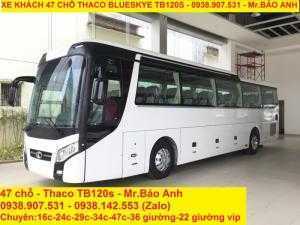 Xe 47 ghế bầu hơi máy Weichai 336PS giao ngay đời 2018