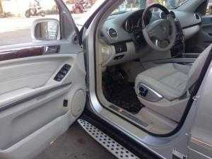 Bán xe Mercedes GL550 4Matic 5.5L 2009 màu bạc