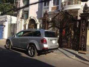 Bán xe Mercedes GL550 4Matic 5.5L 2009 màu bạc
