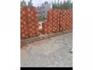 Nhà cấp 4, dt 5 x17 sổ hồng riêng đường 10 m KDC Trần Anh