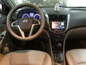 Bán Hyundai Accent Blue 1.4AT màu bạc số tự động nhập Hàn Quốc 2013 xe đẹp đi ít