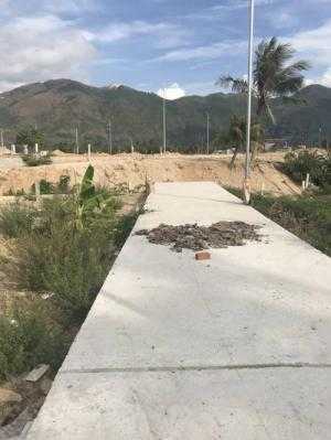 Cc bán lô 102m2 Đông Dinh Diên Toàn Diên Khánh gần Cao Bá Quát Cầu Lùng