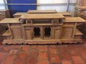Kệ Tivi Kiểu Hàm Ếch gỗ hương vân loại 2m2 và 2m4