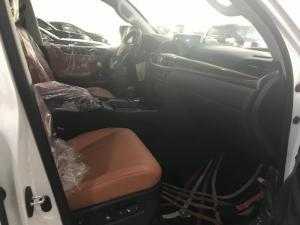 Bán Lexus LX570 Super Sport sản xuất 2018,mới 100%,xe giao ngay.