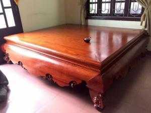 Sập ngồi kiểu trơn và 3 bông gỗ gụ