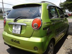 Chevrolet Spark LT ( số sàn ) 10/2009 . Máy rất êm, máy lạnh, dàn gầm đều còn tốt . Trang bị DVD,LCD
