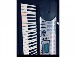 Đàn Organ Casio CTK 660L màn hình có đèn và phím sáng