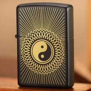 Zippo sơn vòng tròn âm dương Z122