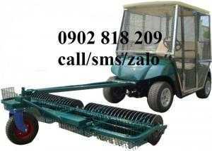 Xe nhặt banh (bóng) golf tự động có người lái