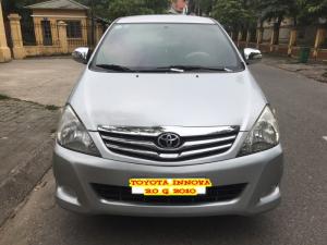 Cần bán xe Toyota Innova 2.0 G sản xuất năm 2010, màu bạc, 375tr