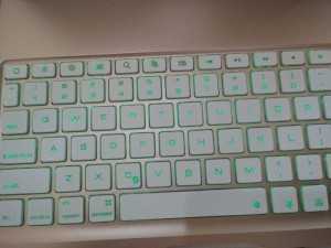 Bàn phím Bluettooth F8S for iPadAir có đèn
