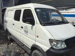 Xe tải Van SYM 2012, 5 chỗ ngồi và tải hàng 675kg