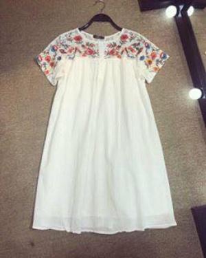 Đầm babydoll form rộng vai thêu hoa pha ren kiểu suông VNXK
