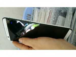 Htc desire 828 (nhập khẩu) .mới
