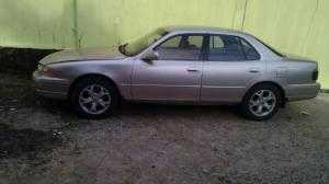 Hiện mình cần bán 1 xe camry đời 93