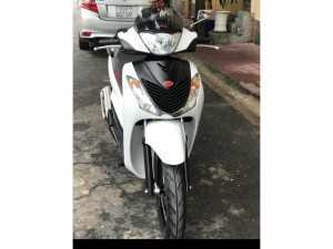 Shi 150 Vn mẫu ý nhập 3 cục zin 100%