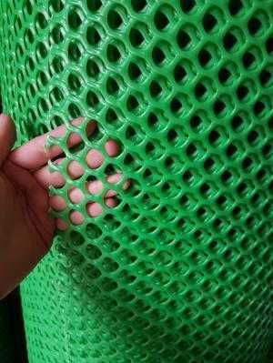 Lưới nhựa cứng quây lót chuồng gà - vịt
