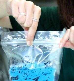 Chuyên Bỏ Sỉ , Lẻ Túi Zipper, Ziplock Viềng Đỏ/ Viềng Trắng, Túi Bóp Miệng, Túi Đựng Thực Phẩm Giá Rẻ Nhất Quận Tân Phú