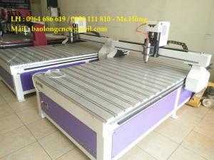 Máy cnc cắt quảng cáo 1325, máy cnc cắt nội thất 1 đầu máy nhập tại Hải Dương