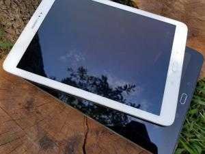 Máy tính bảng Samsung galaxy Tablet S2 hàng trưng bày - USA- chip 8 nhân