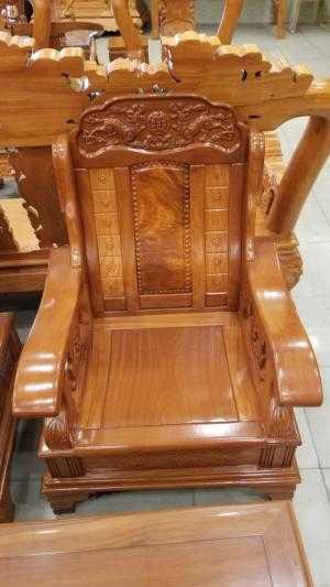 Bộ Bàn Ghế Kiểu Truyền Thống Và Hiện Đại