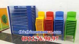 Ghế nhựa đúc nhập khẩu 4 màu giảm giá cực ưu đãi năm 2018