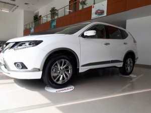 Nissan x-trail 2.0 sl premium- full option - màu trắng - số tự động 1 cầu -Xe Giao Ngay