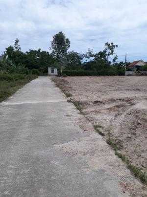 đường vào khu đất