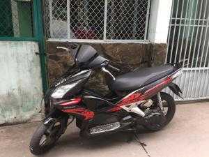 Xe Air Blade 110cc. màu đỏ đen . đã lên thái. màu đen nhám