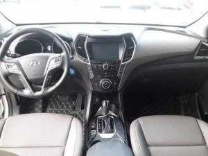 Bán Hyundai Santafe 4WD 2.4AT máy xăng số tự động màu bạc sản xuất 2017 bản full biển SG