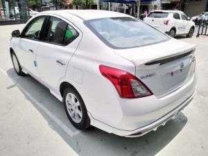 Nissan Sunny 2018 Chỉ 140tr lấy xe ngay !
