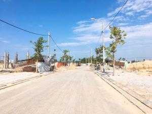 Bán Lô Đất Giá Rẻ Đối Diện Cocobay, Hướng Đông