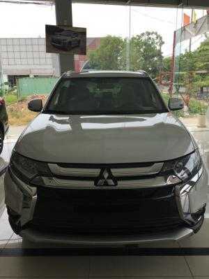 Bán xe Mitsubishi Outlander 2.4CVT premium, giảm giá lên đến hàng CHỤC TRIỆU, hỗ trợ trả góp đến 90% giá trị xe